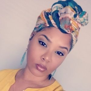 Meet your Posher, Candice